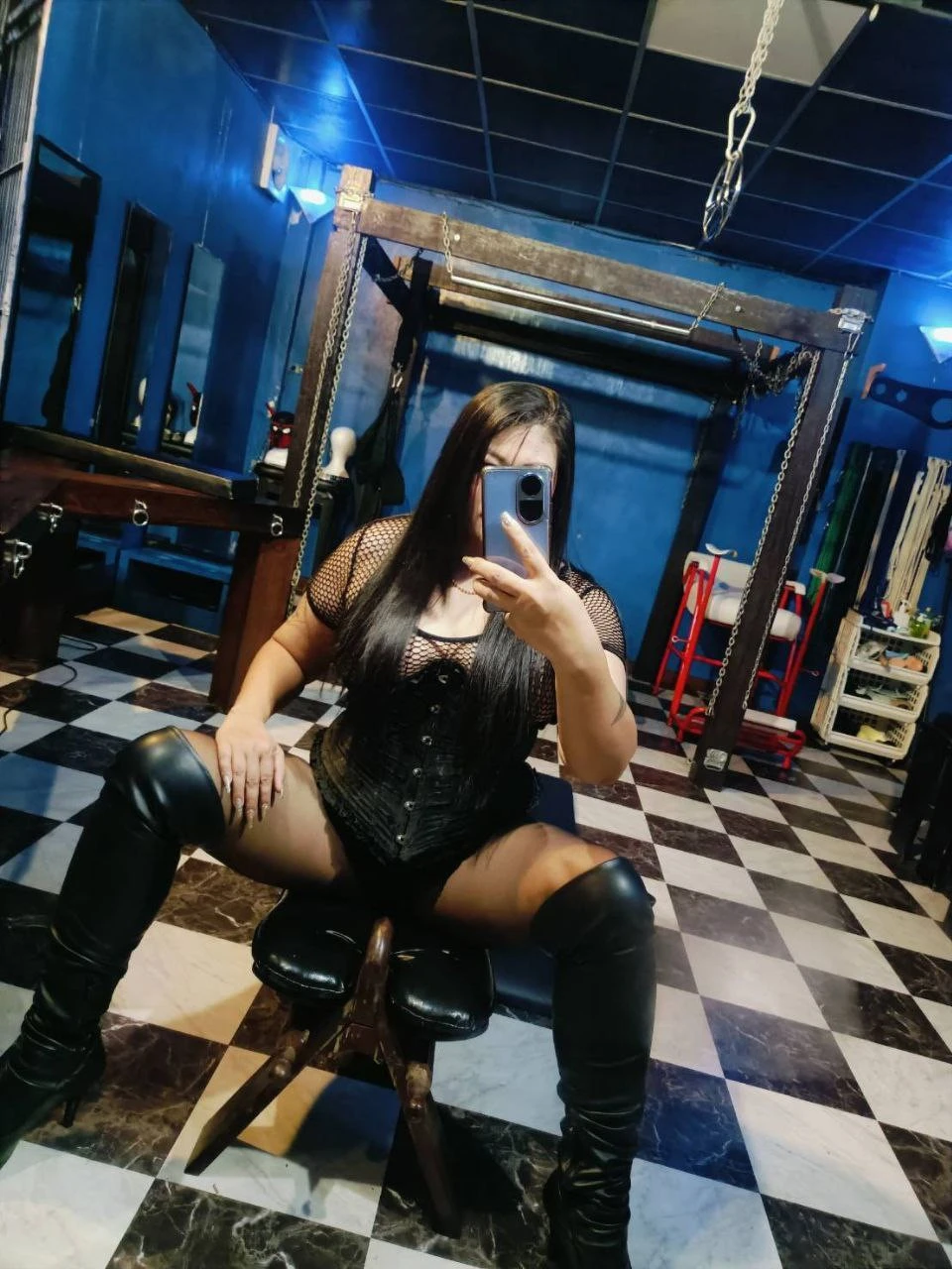 Mistress Lisa in Dungeon