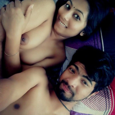 bangladeshi lovers leaked nude and sex pics - image-13