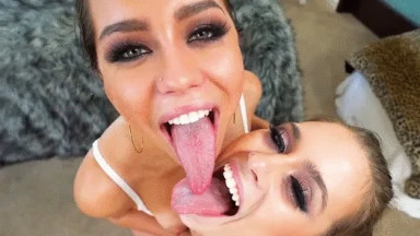 Sloppy deepthroat session with Jill Kassidy and Alina Lopez