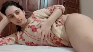 Video thumbnails for 'Beautiful muslim arab woman shakes her big ass - Part 2' depicting leaked sextape, couple amateur sex, muslim arabic girl, pakistani sextape, shaking ass